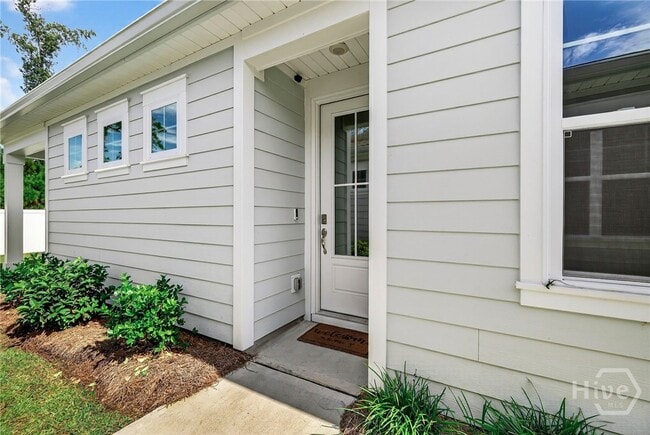 Building Photo - 170 Holloway Hl