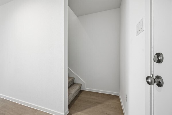 Building Photo - 3037 Fantasy Ter Dr