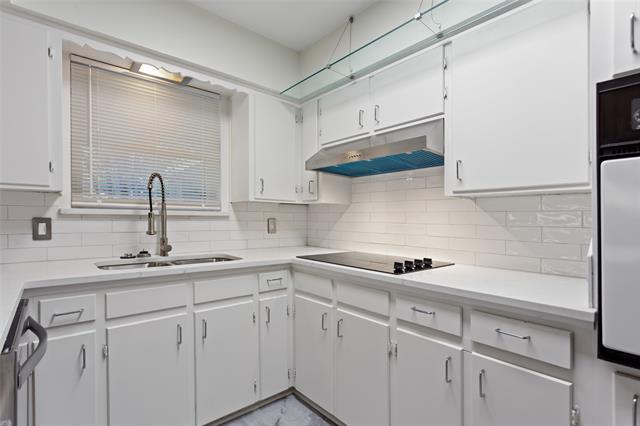 Building Photo - 7475 Brentcove Cir