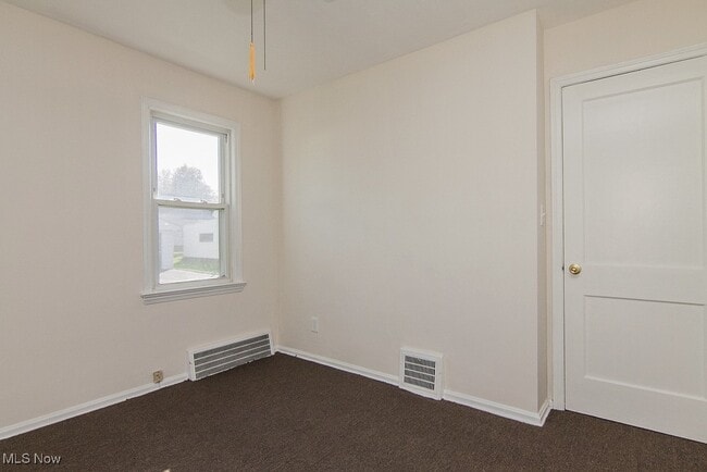 Building Photo - 15312 Benhoff Dr