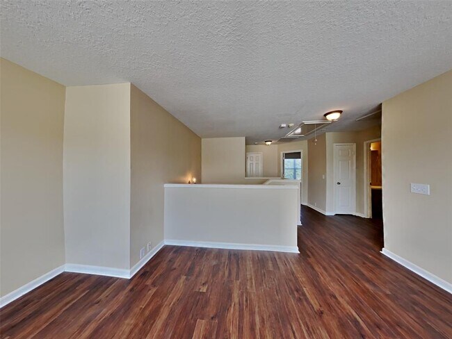 Building Photo - 18322 Valiant Brook Ct