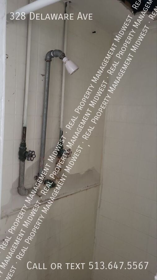 Building Photo - 328 Delaware Ave