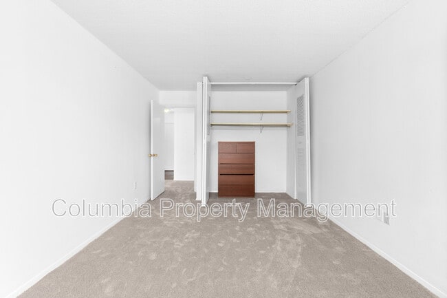Building Photo - 1301 20th St NW