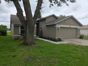 Building Photo - Piedmont Lakes Blvd