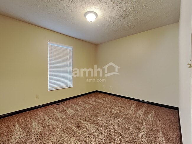 Building Photo - 2154 Canyon Ct