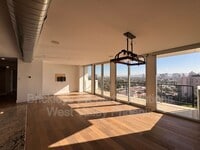 Building Photo - 2323 N Central Ave