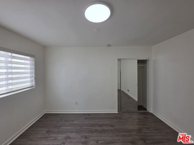 Building Photo - 1635 S Beverly Glen Blvd