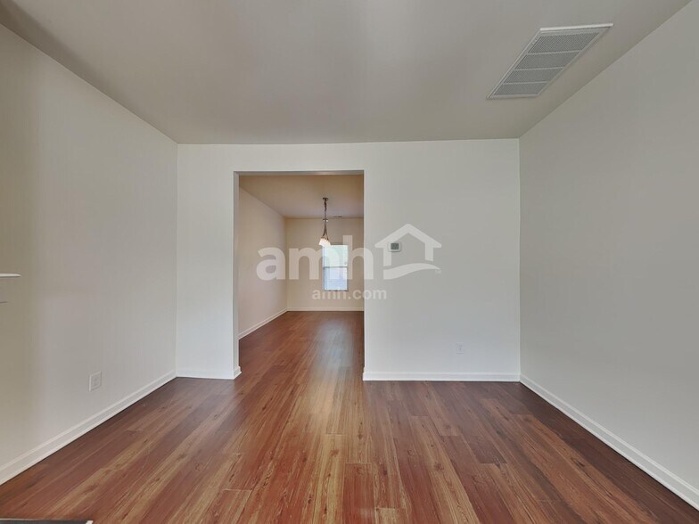 Building Photo - 4314 Tealeaf Dr