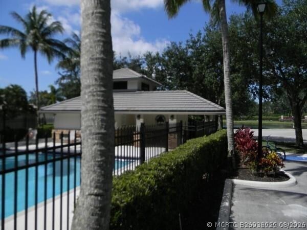 Building Photo - 2721 W Abiaca Cir