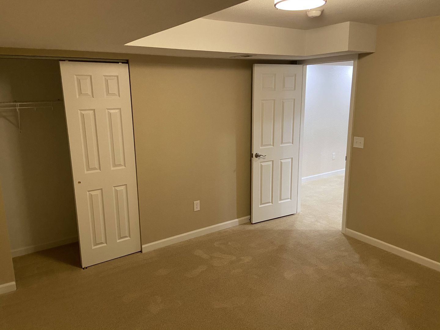 Building Photo - 13648 Parkview Pl