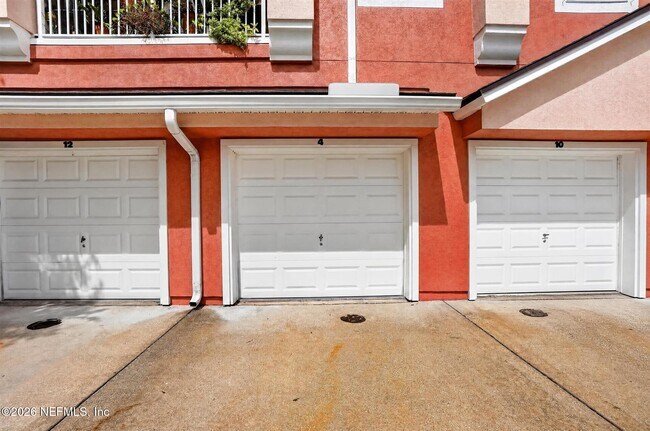 Building Photo - 13851 Herons Landing Way