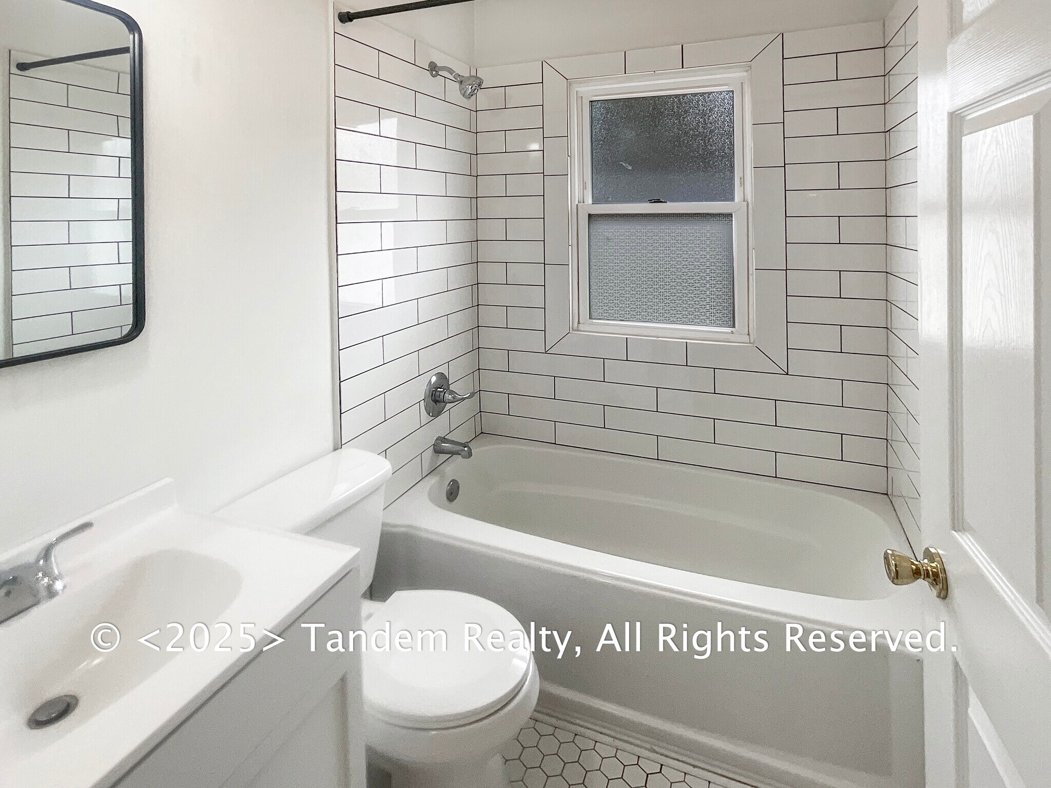 Building Photo - 401 Cleves St