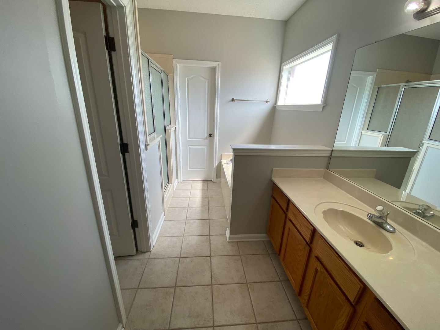 Building Photo - 9112 Cinderhill Cove W