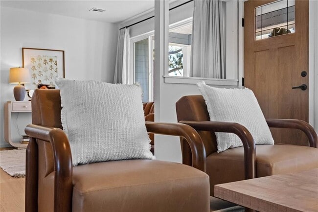 Building Photo - 15564 Prairie View Rd