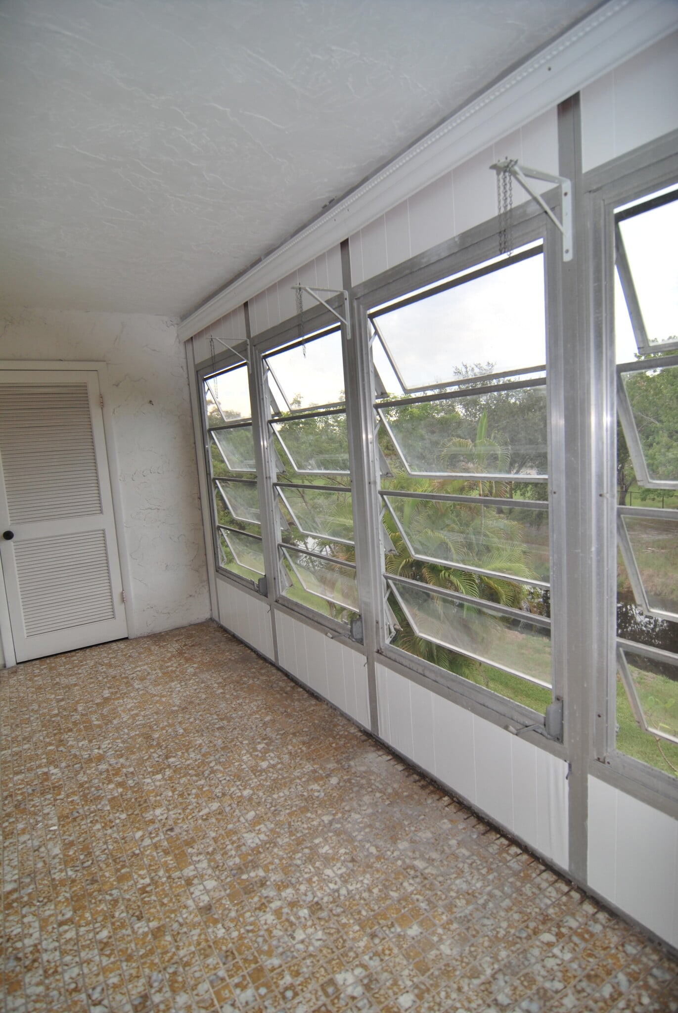 Balcony - 729 Lori Dr