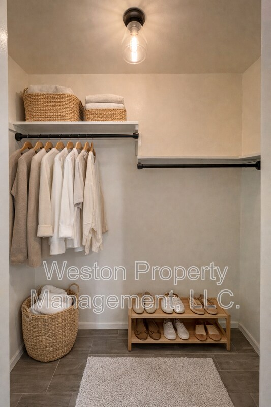 Building Photo - 6032 Northwest Expy