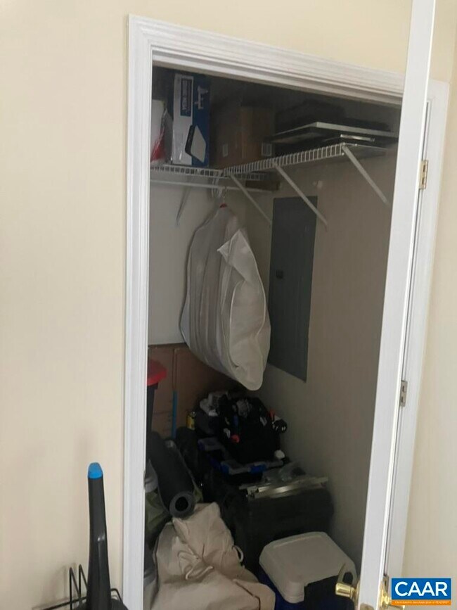 Building Photo - 1420 Lilac Ct