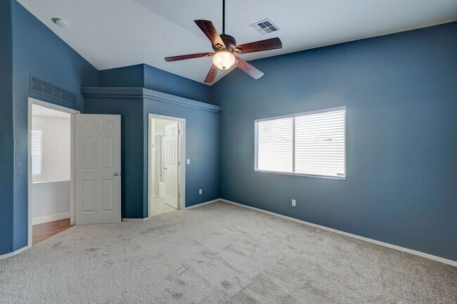 Building Photo - 12010 W Camino Vivaz