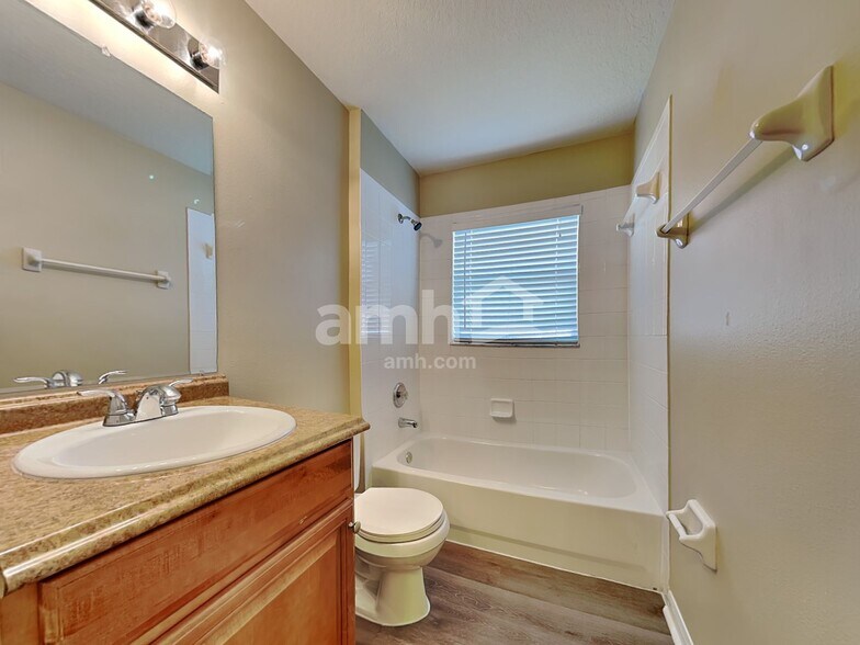 Building Photo - 9312 Hidden Water Cir