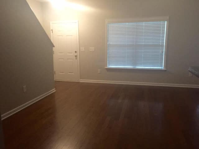 Building Photo - 210 Watchmen Ln