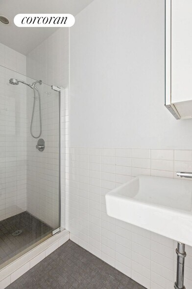 Building Photo - 74 3rd Pl