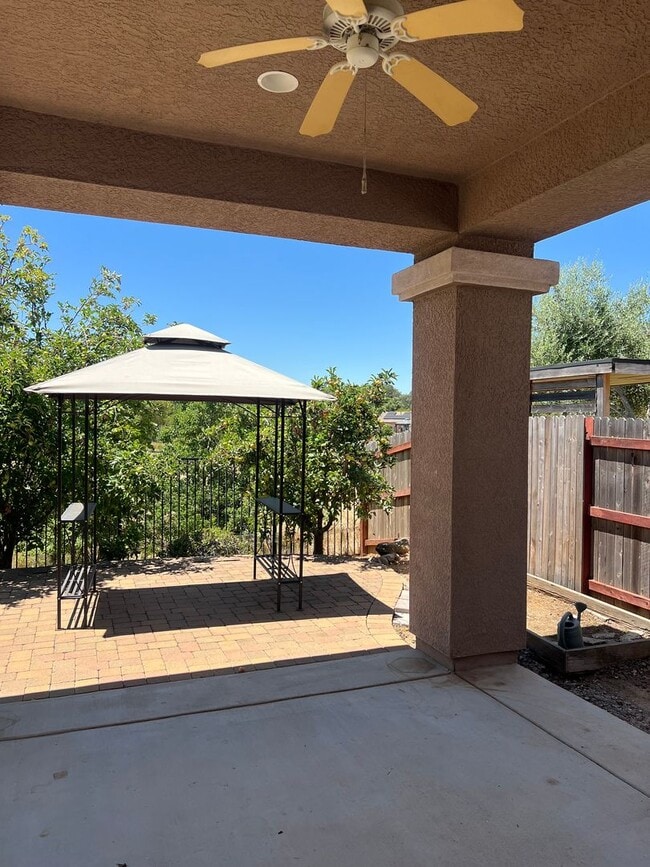 Building Photo - 1256 Jorgenson Dr