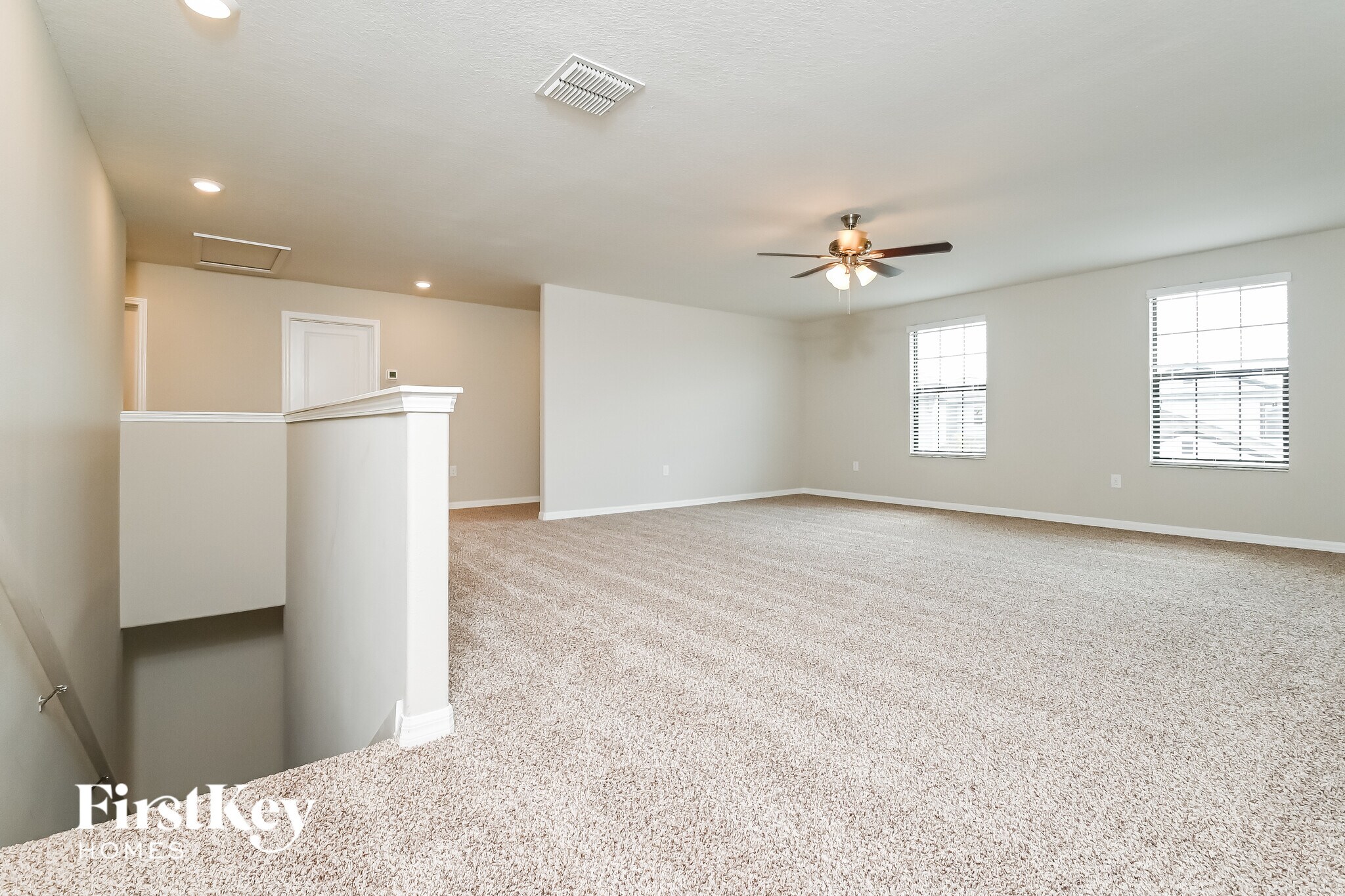 Building Photo - 14827 Crescent Rock Dr