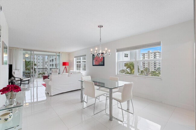 Building Photo - 3300 S Ocean Blvd