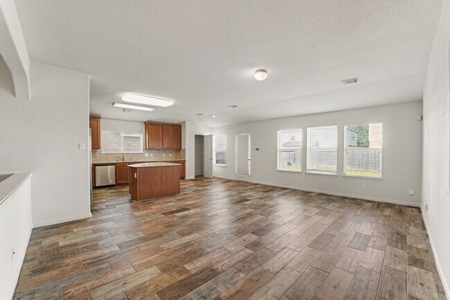 Building Photo - 21427 Blooming Rock Ln