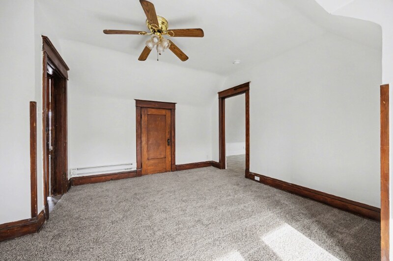 Building Photo - 37 Euclid St