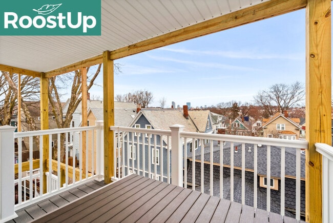 Building Photo - Furnished Bedroom with Private Bath in Jamaica Plain