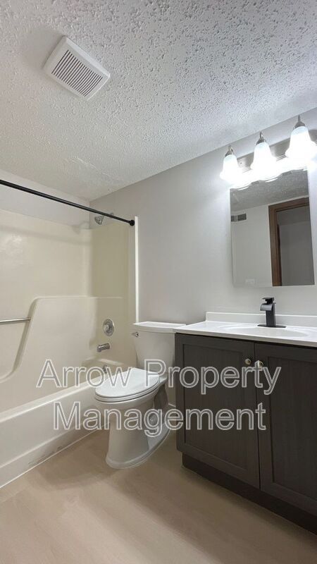 Building Photo - 2323 T St