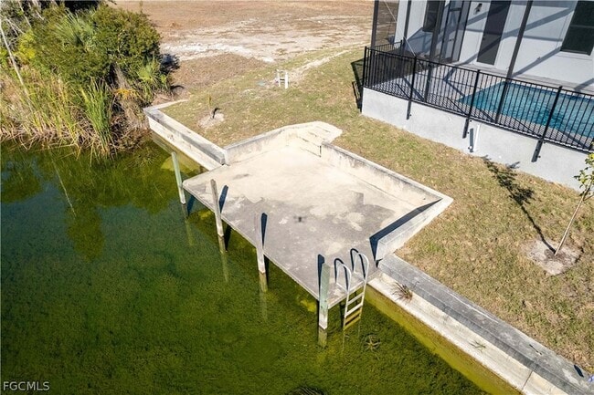 Building Photo - 3318 NE 13th Pl