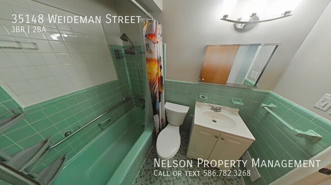 Building Photo - 35148 Weideman St