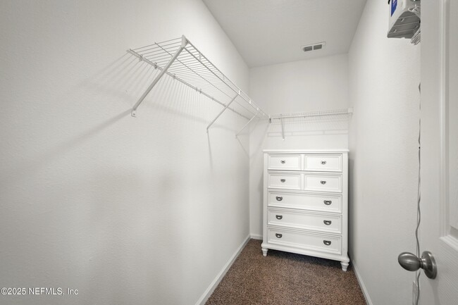Building Photo - 955 Rivertree Pl