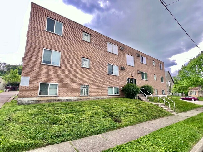 Building Photo - Washington Apartments