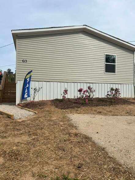 Building Photo - 1465 Hwy 29