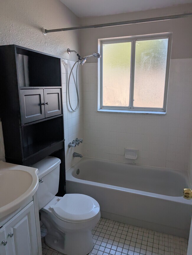 Bathroom - 6751 Carnelian Ave