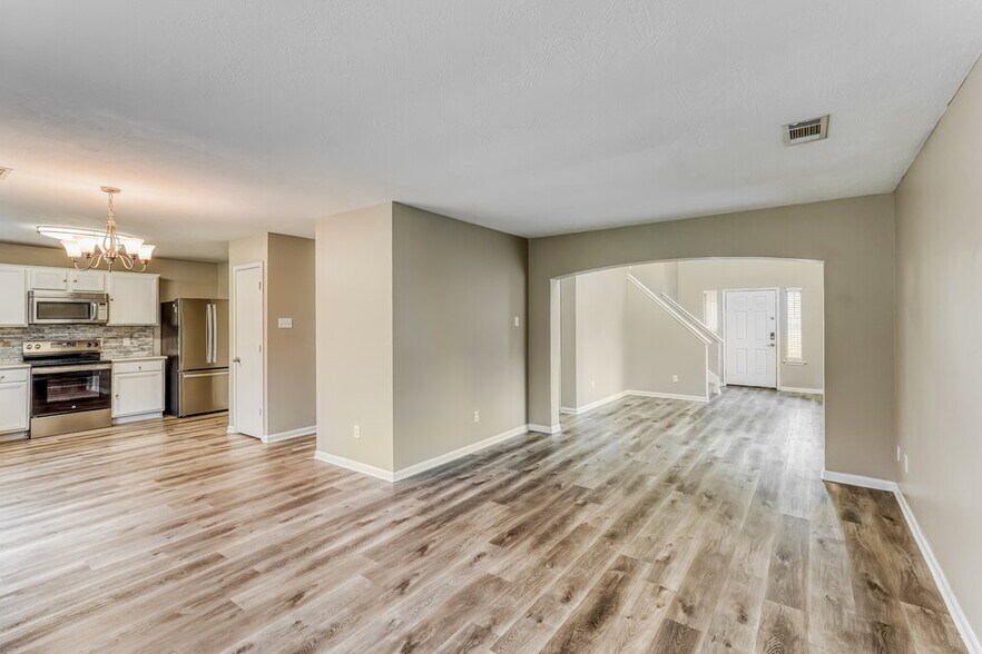 Building Photo - 19402 Garden Pool Ln