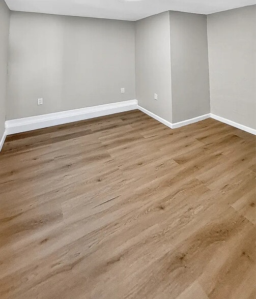 Building Photo - 4483 Bond St