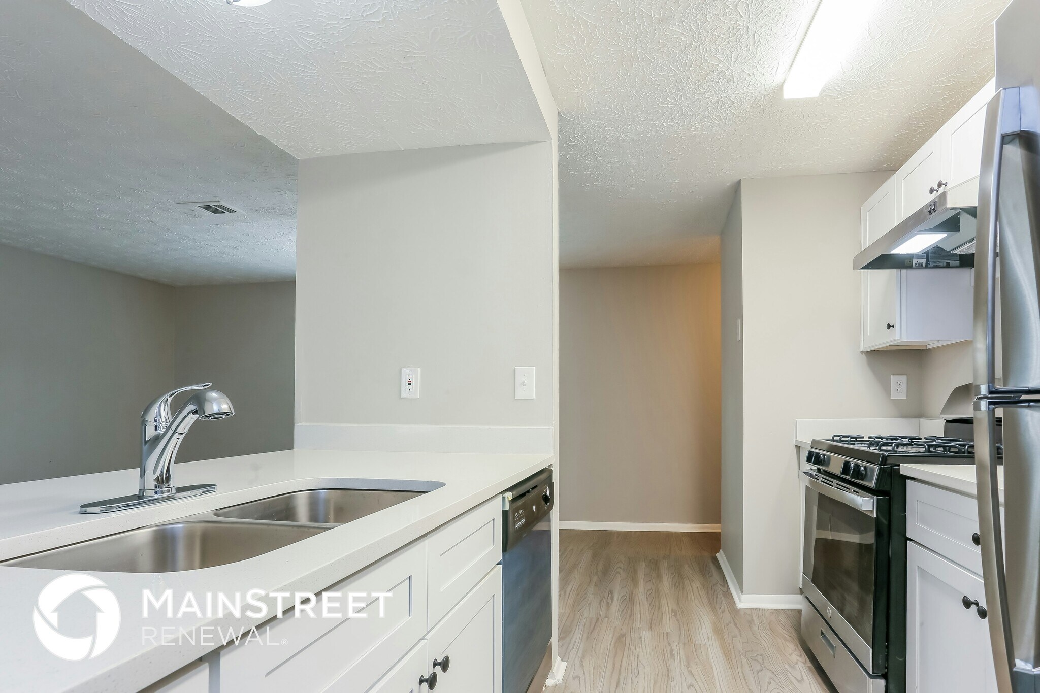 Building Photo - 2153 Scarbrough Rd