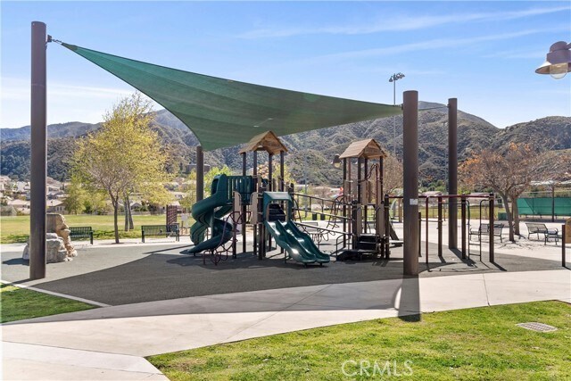 Building Photo - 24982 Pine Creek Loop
