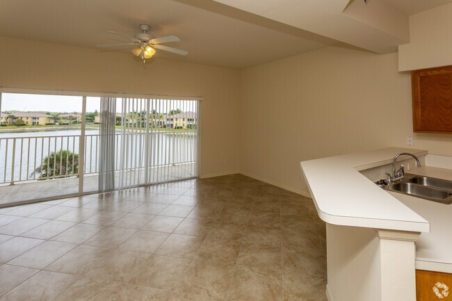 Building Photo - Cobblestone on The Lake Apartments