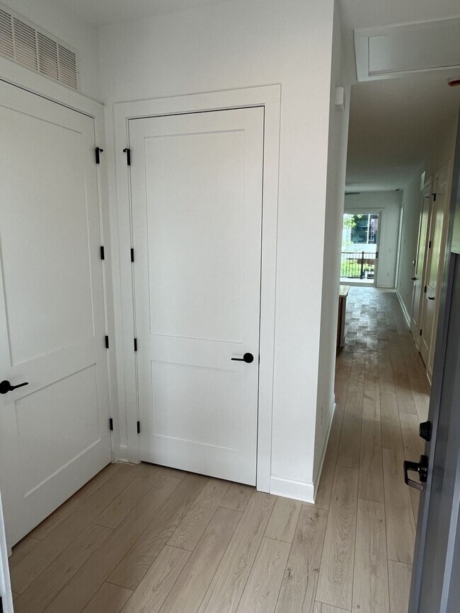 Building Photo - Brand New Corner Unit 2 Bed Condo in Corne...