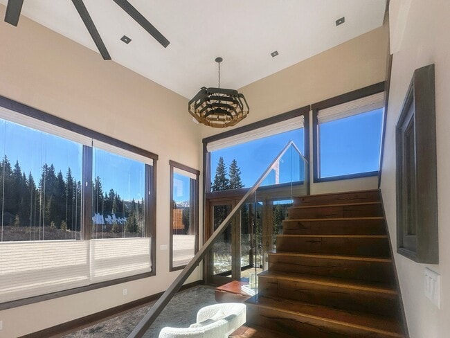 Building Photo - 3 Bed, brand new home with views of Quanda...