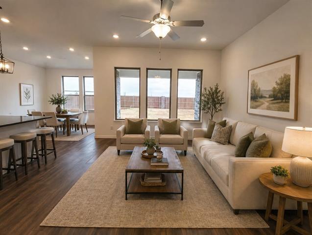 Building Photo - 2510 Lovegrass Ln