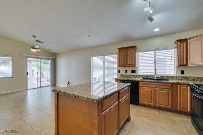 Building Photo - 744 Gritty Garnet Ave