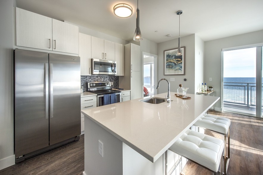 Kitchen with Ocean View - Beach House Apartments