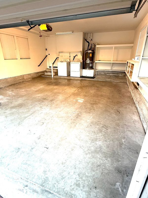 Building Photo - 2805 Unicornio St