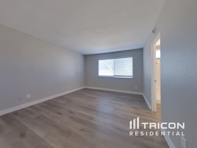 Building Photo - 13636 Rundell Dr